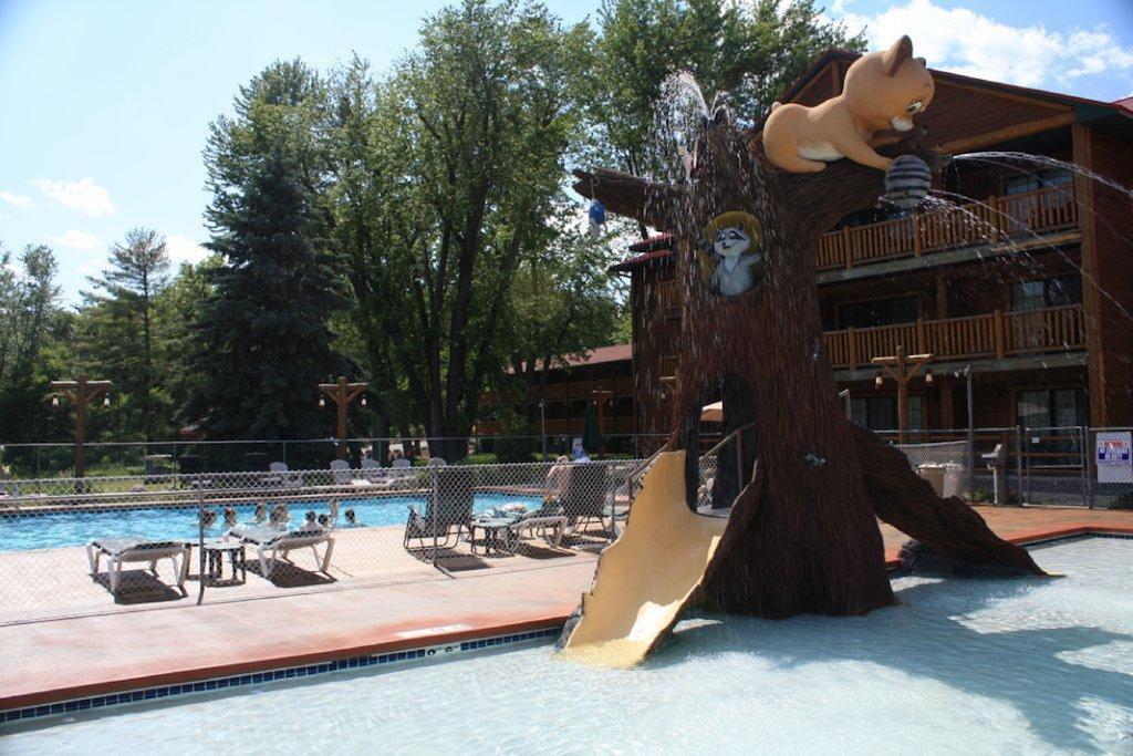 Meadowbrook Resort ウィスコンシン デルズ エクステリア 写真