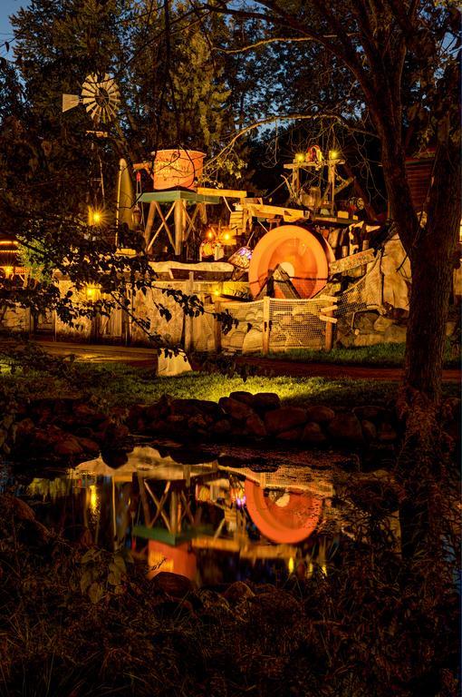 Meadowbrook Resort ウィスコンシン デルズ エクステリア 写真