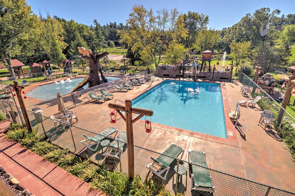 Meadowbrook Resort ウィスコンシン デルズ エクステリア 写真